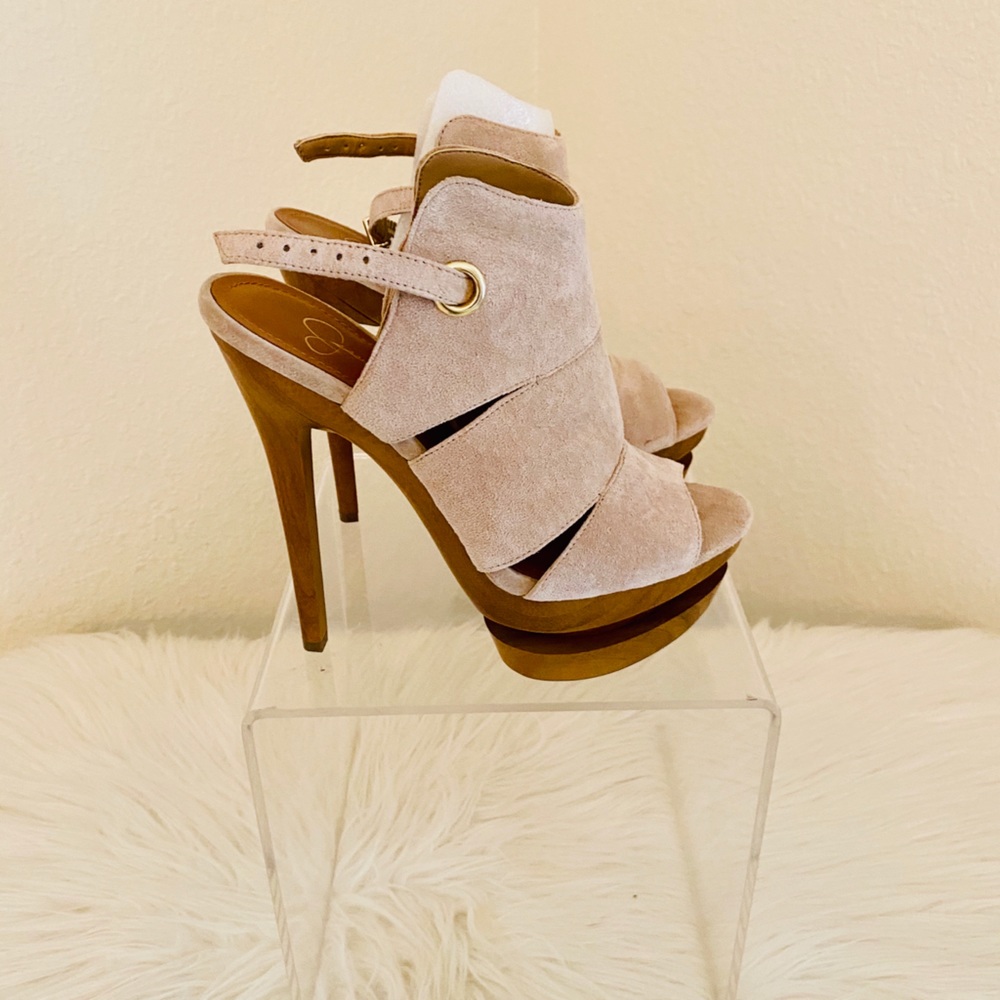 Jessica Simpson Cat Heels Size 6.5